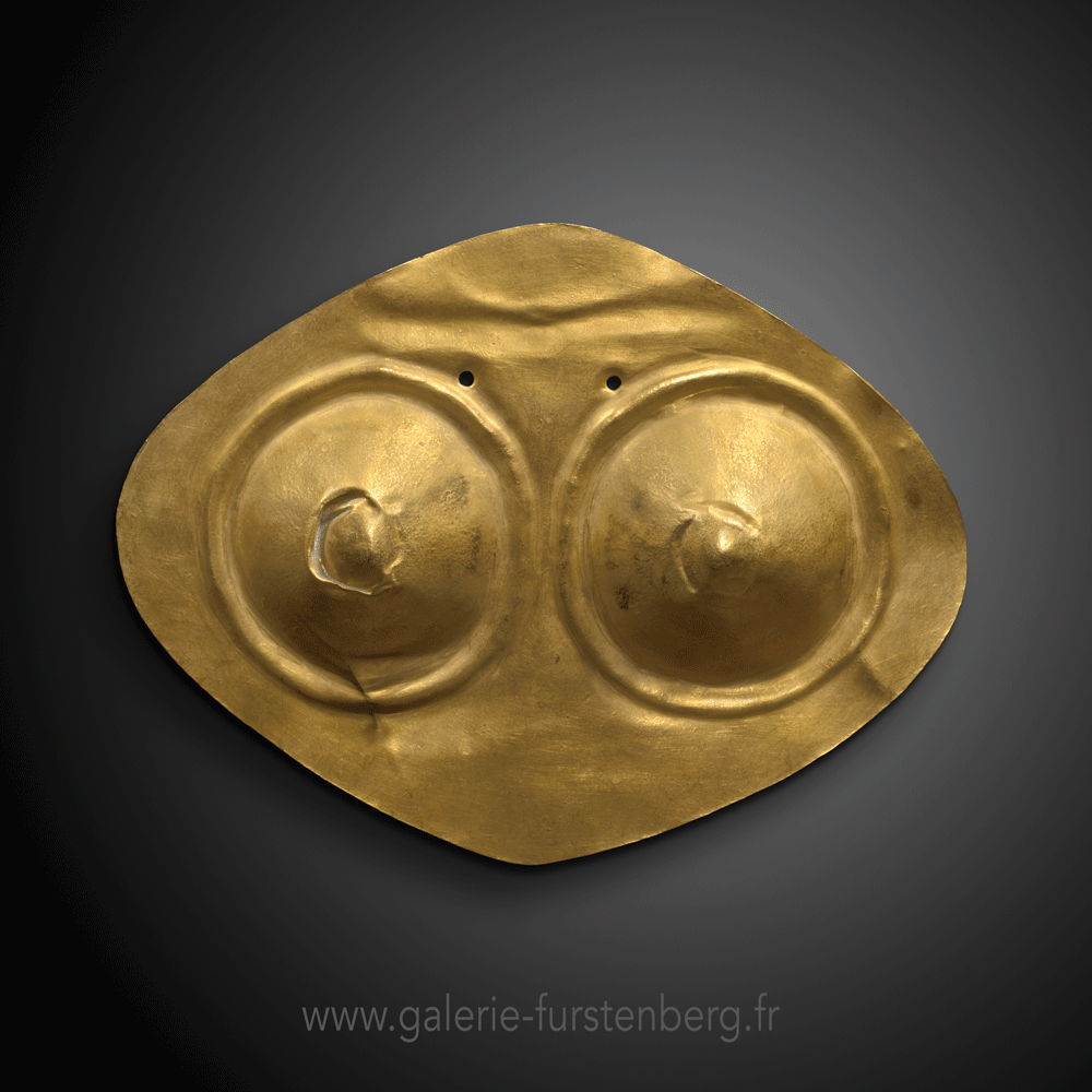 Pectoral pendant in gold