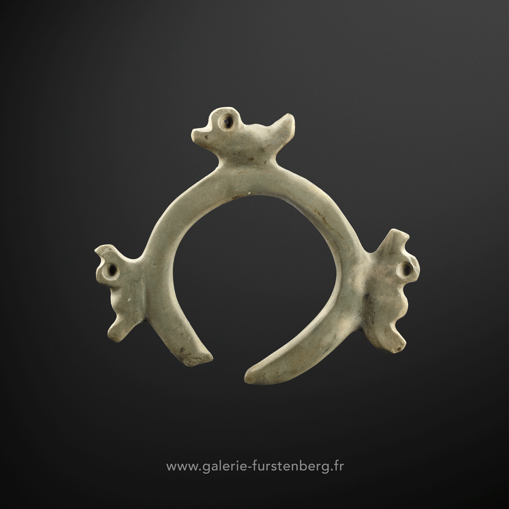 Colima stone sculpture