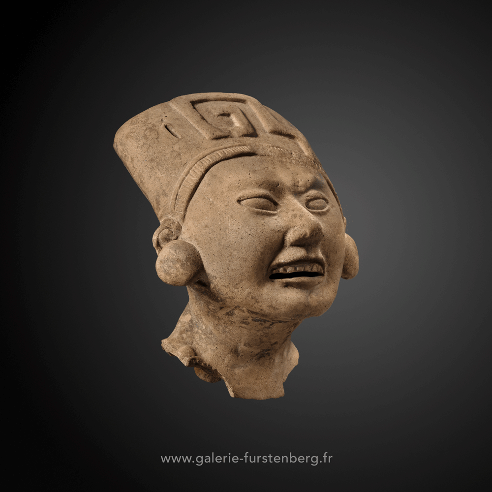 Veracruz smiling figure