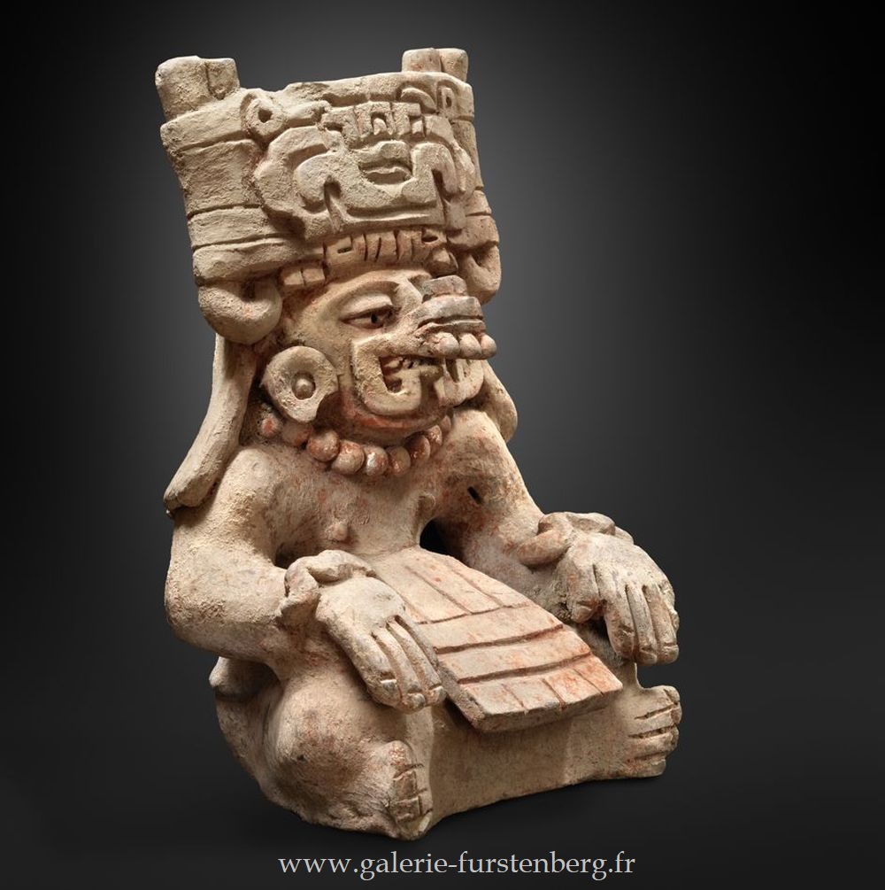 Zapotec urn